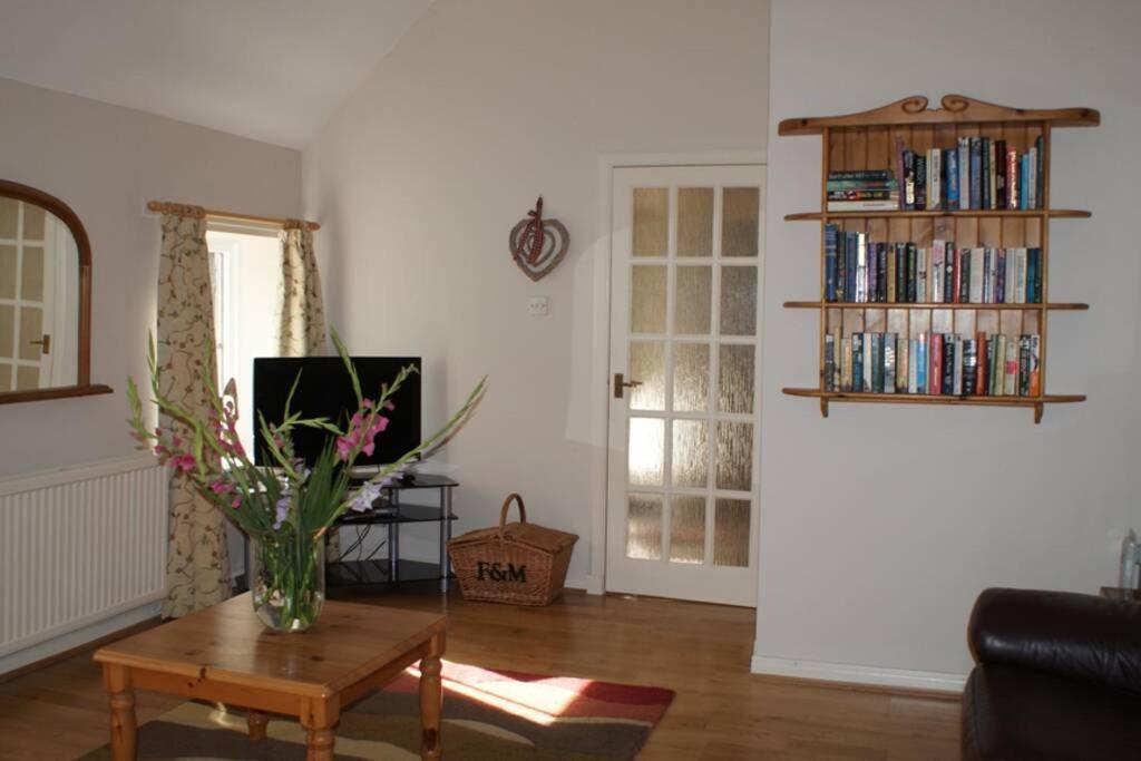 Harleyburn Cottages - Stables And Saddlery ميلروز المظهر الخارجي الصورة